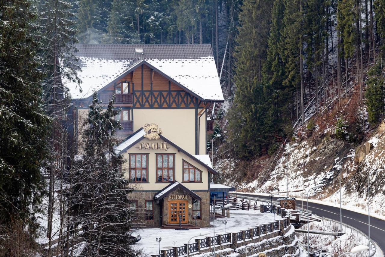 Ganz Ski Lift 5 Bukovel Exterior photo